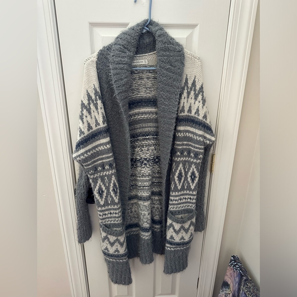 Abercrombie & Fitch patterned cardigan